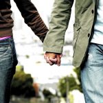 pag09_Holding-hands