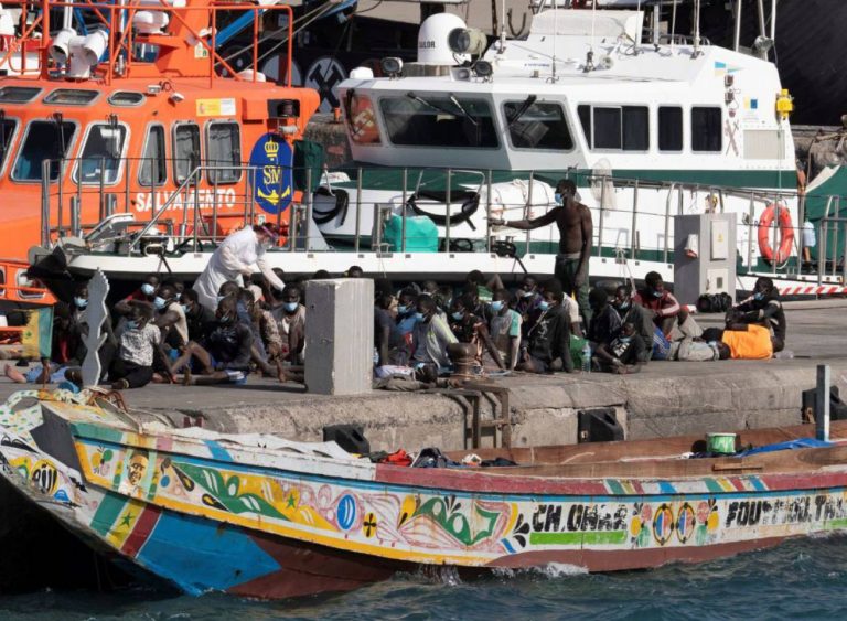 Il governo delle Canarie rigetta il rimpatrio dei migranti