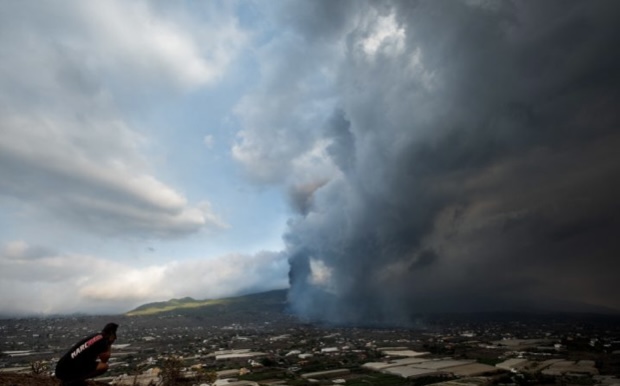 Gli scienziati confermano che il vulcano Cumbre Vieja è entrato in fase esplosiva