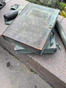 Mirador di Humboldt, con una bella scultura in bronzo di Ana Lilia Martin